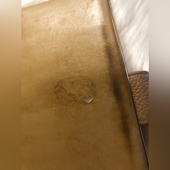 CHANEL CC Logo Caviar Skin Wallet - Picture 15 of 16